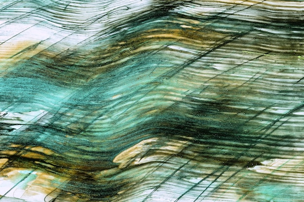 Fondo de arte abstracto colores verde y turquesa Pintura de acuarela sobre lienzo con trazos de oliva y salpicaduras Obra de arte acrílico sobre papel con patrón ondulado de pincelada Telón de fondo de textura