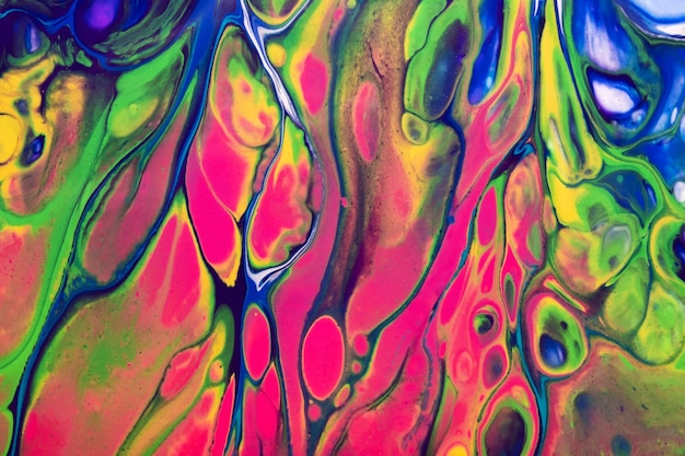 Fondo de arte abstracto fluido o líquido colores azul, verde y morado. Pintura acrílica sobre lienzo con degradado magenta y splash.