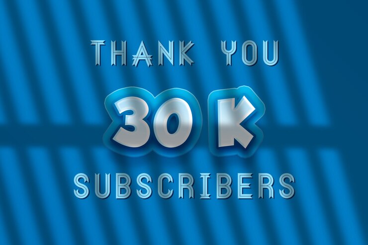 Foto un fondo azul con el texto gracias 30k suscriptores.