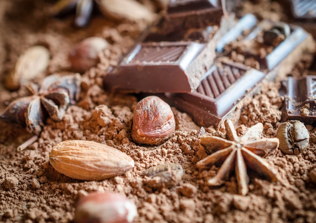 Fondo de barras de chocolate y nueces