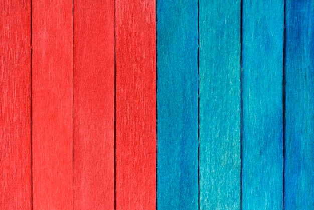 Fondo bicolor brillante de tablones de madera rojos y azules