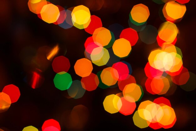 Fondo borroso de navidad con coloridas luces festivas