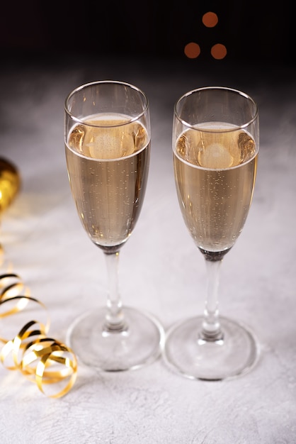 Fondo de celebración de fin de año con champagne