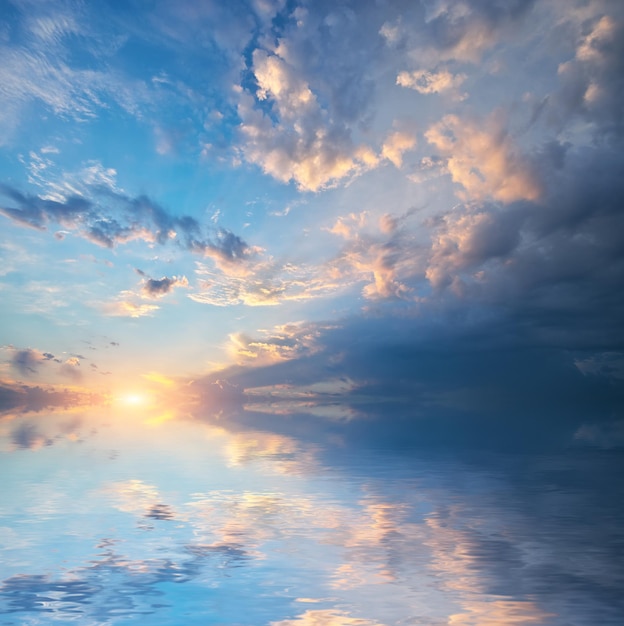 Fondo del cielo. Composición de la naturaleza.