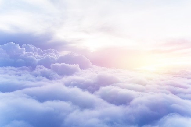 Fondo de cielo soleado