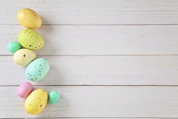 Foto fondo colorido de huevos de pascua felices pascuas