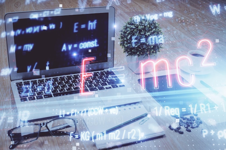 Foto fondo de computadora de escritorio y escritura de holograma de fórmula concepto de educación de doble exposición