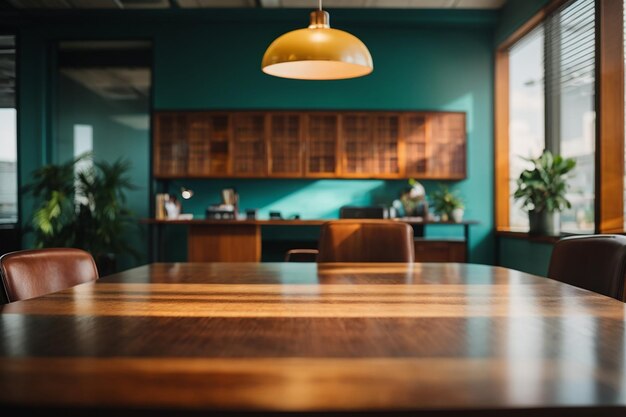 Fondo desenfocado de oficina con frente de mesa de madera