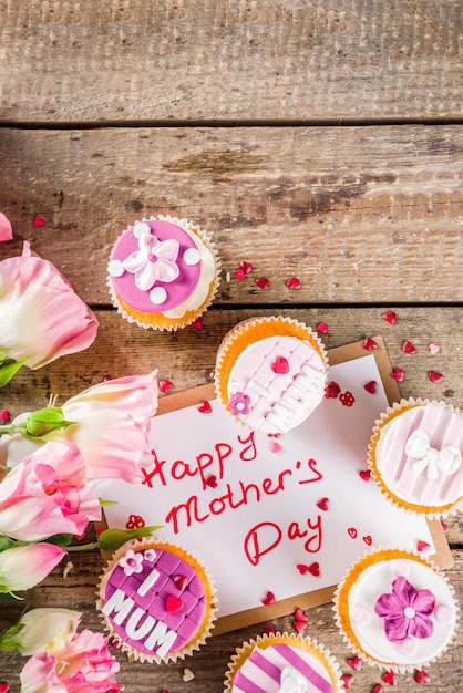 Foto fondo del día de las madres felices con cupcakes