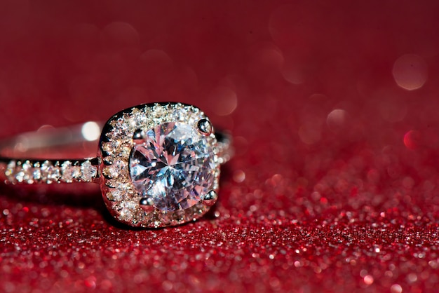 Foto fondo de diamante rojo anillo de brillo