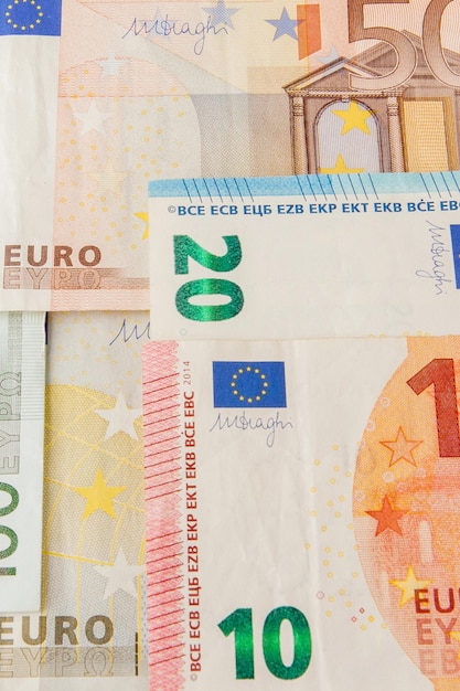 Fondo de dinero en efectivo en euros Fondo de billetes de dinero en euros Fondo de diferentes billetes en euros de cerca