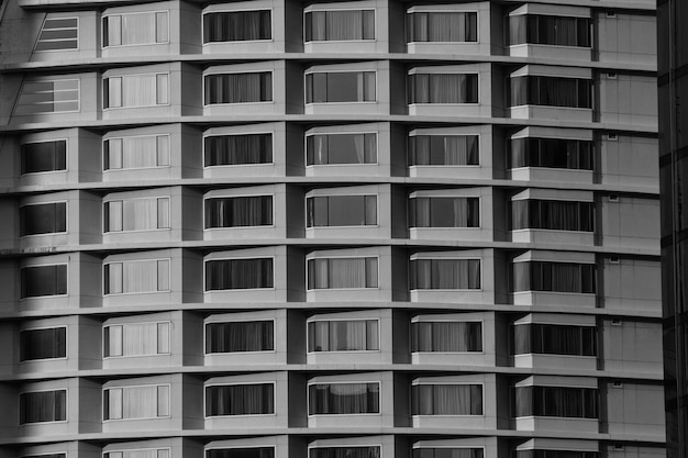 Fondo de edificio alto Lado del edificio con tonos oscuros