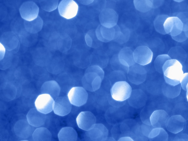 Fondo espumoso con bokeh de color Classic Blue 2020.