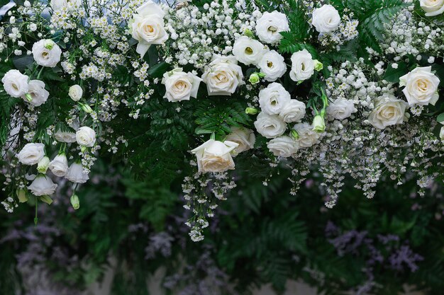 Fondo de flores hermosas para la escena de la boda y el evento