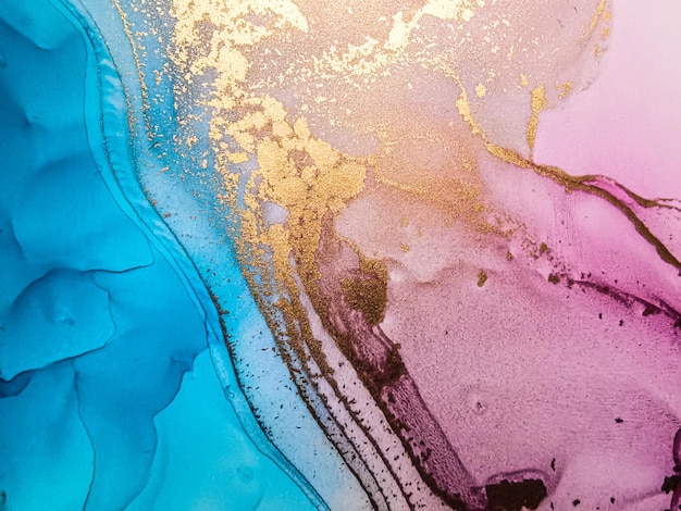 Fondo fluido de color brillante abstracto pintura de alcohol dibujada a mano con rayas doradas textura de técnica de tinta líquida para el diseño de fondo