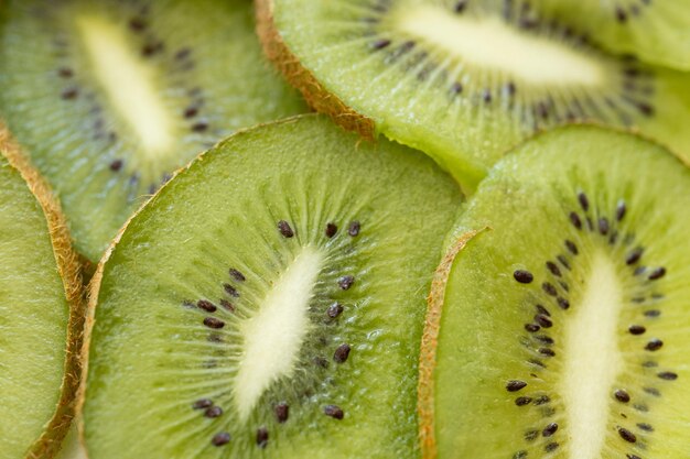 Fondo con fruta fresca kiwi