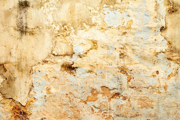 Fondo de hormigón de textura de pared. Fragmento de pared con arañazos y grietas.