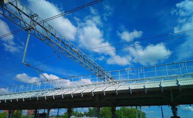 Fondo de luz del día del techo de la estación de tren