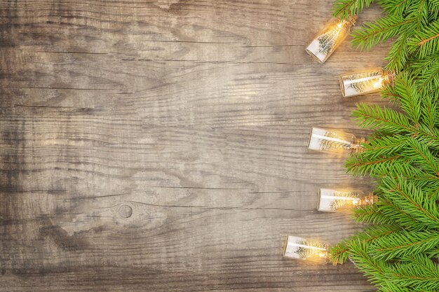 Fondo de madera de Navidad con luces de Navidad
