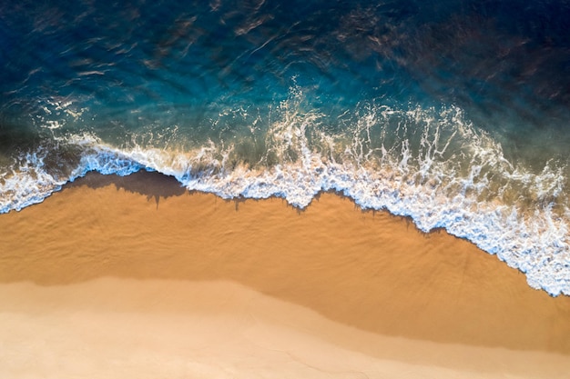Fondo de mar y playa vacío con espacio de copia Concepto de vacaciones de vacaciones