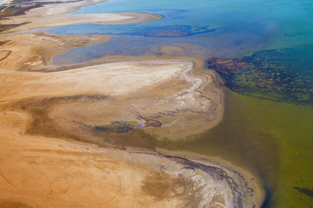 Fondo de naturaleza abstracta Vista superior del estuario seco Textura de la tierra