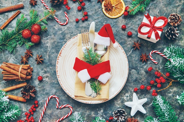 Fondo de Navidad. Ajuste de la tabla. Enfoque selectivo Comida navideña