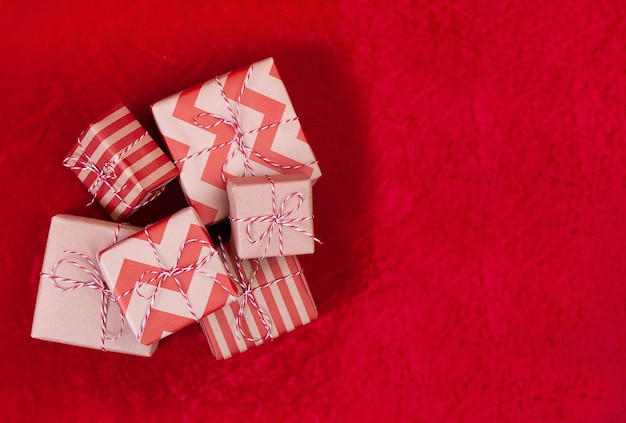 Fondo de Navidad con cajas de regalo.