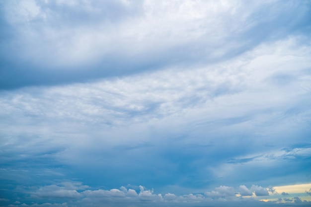 Fondo nube verano Nube verano Cielo nube cinemático Cielo natural hermoso y cinemático puesta de sol textura fondo