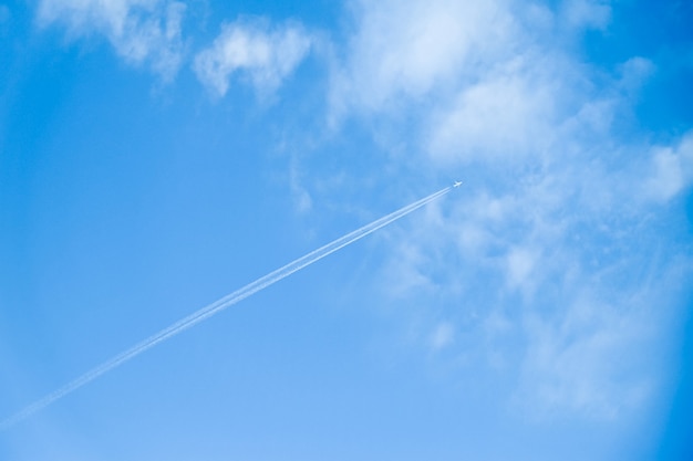 Foto fondo de nubes y cielo azul