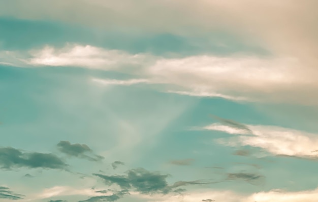 Fondo nublado abstracto hermosas vetas naturales de cielo y nubes x Un paisaje natural hermoso