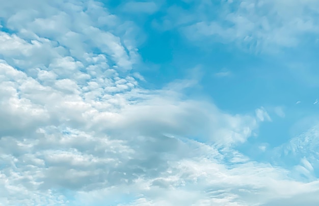 Fondo nublado abstracto hermosas vetas naturales de cielo y nubes x Un paisaje natural hermoso