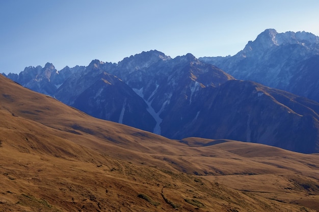 Foto fondo del paisaje montañoso