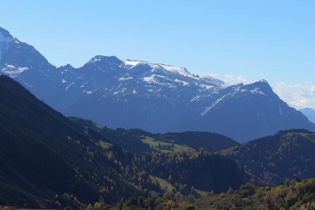 fondo del paisaje montañoso