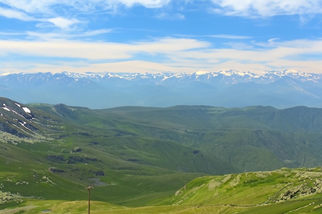 fondo del paisaje montañoso