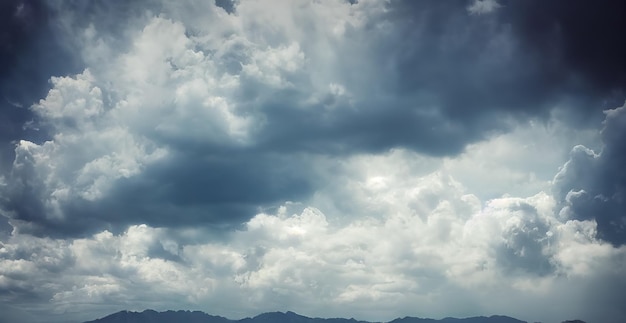 Fondo de pantalla de cielo con hermosas nubes cielo