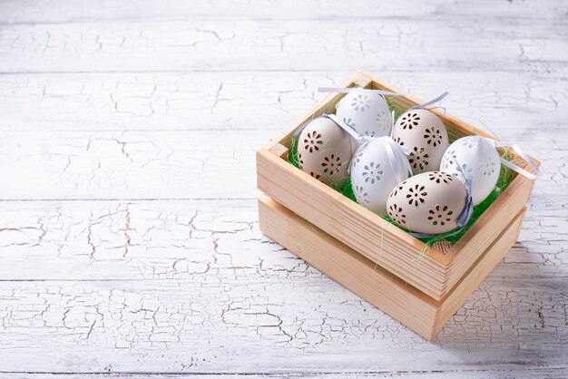 Fondo de Pascua con huevos decorativos