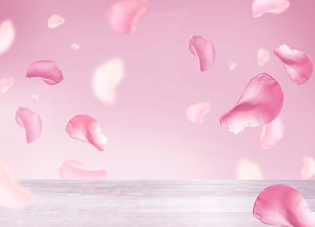 Fondo de pétalos de rosas para productos cosméticos.