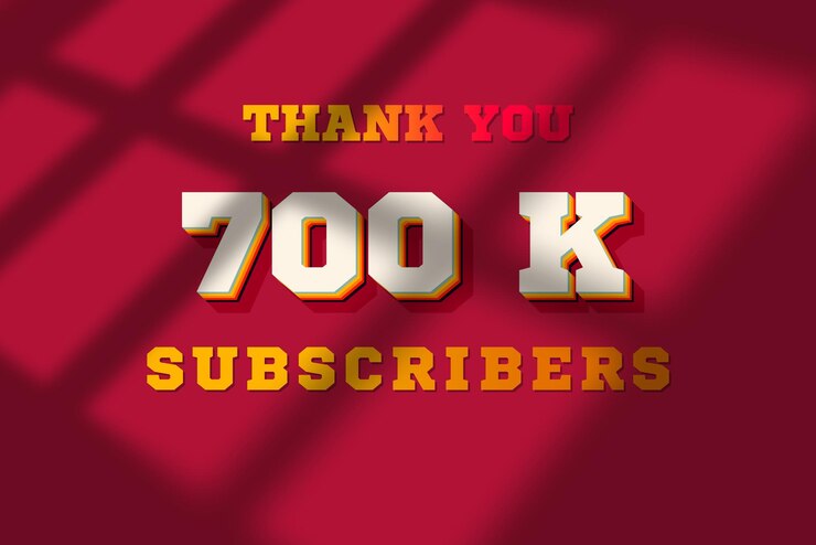 Foto un fondo rojo con las palabras gracias 700 k suscriptores.