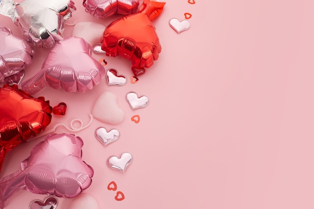 Fondo romántico para boda día de san valentín cumpleaños globos en forma de corazón de plata y rosa con...