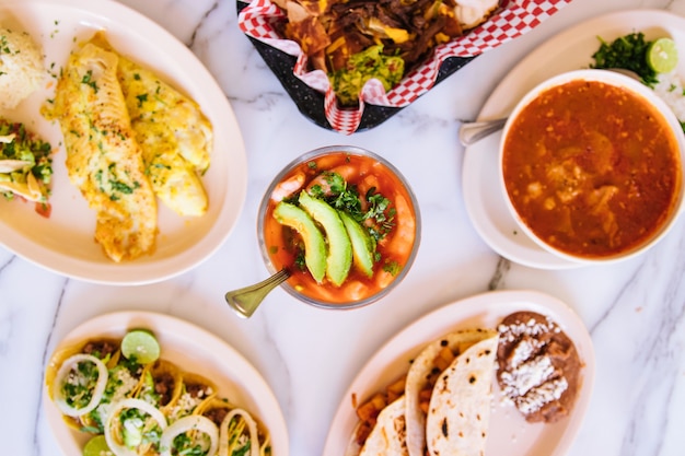 Fondo de tacos de cóctel de camarones de comida mexicana