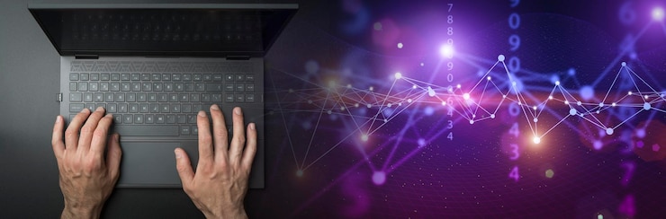 Foto fondo de tecnología de big data usando una computadora portátil en el contexto de la visualización de una computadora