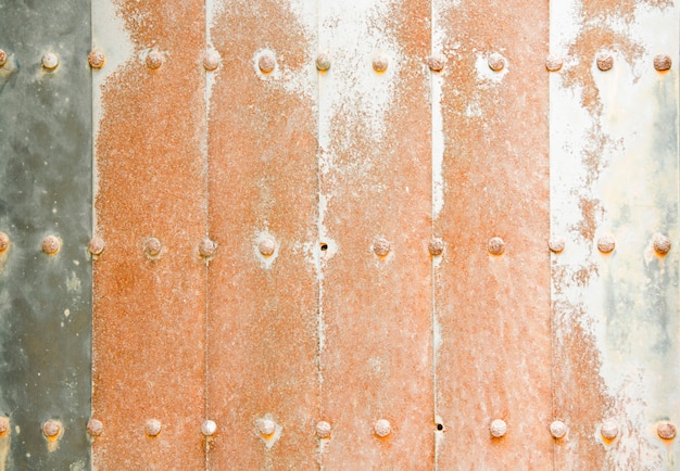 Fondo de textura de puertas de láminas de cobre antiguas