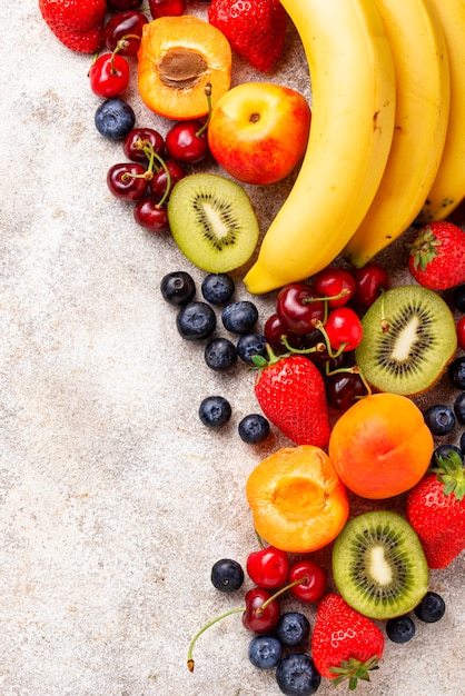 Fondo de verano de frutas y bayas