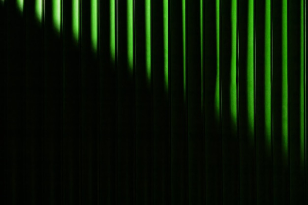 Fondo verde oscuro con líneas Espacio de copia de papel tapiz diagonal