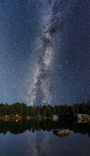 Fondo de la vía láctea Toma de la vía láctea de larga exposición