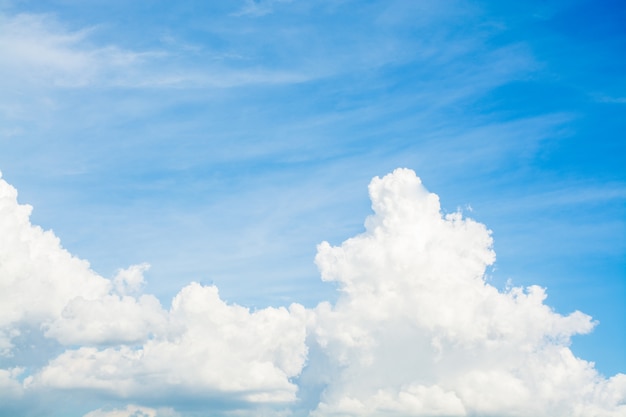 fondos del cielo, nublado, nubes azules cumulus, cielo