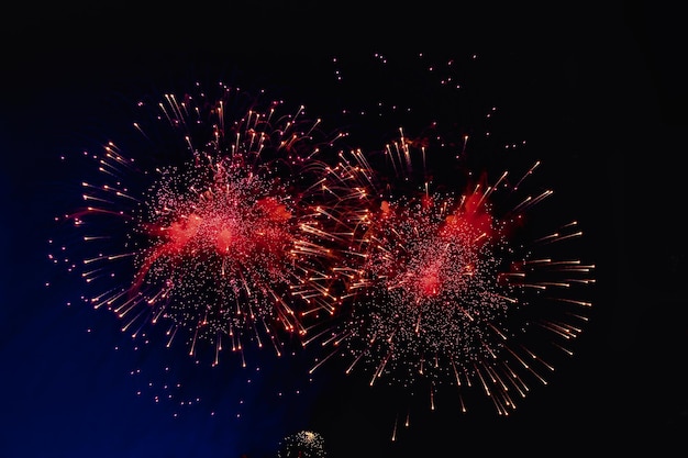 Fondos de fuegos artificiales de vacaciones con chispas