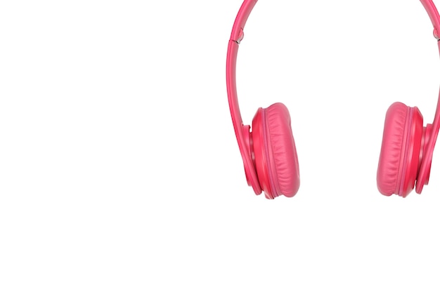 Foto fones de ouvido rosa para ouvir som e música isolados