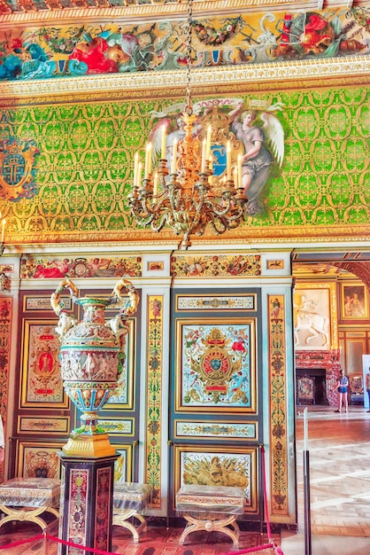 FONTAINEBLEAU FRANCIA 09 DE JULIO DE 2016 Interiores del Palacio de Fontainebleau La sala de guardia Chateau fue uno de los principales palacios de los reyes franceses