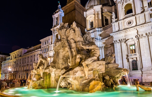 Foto fontana dei quattro fiumi em roma